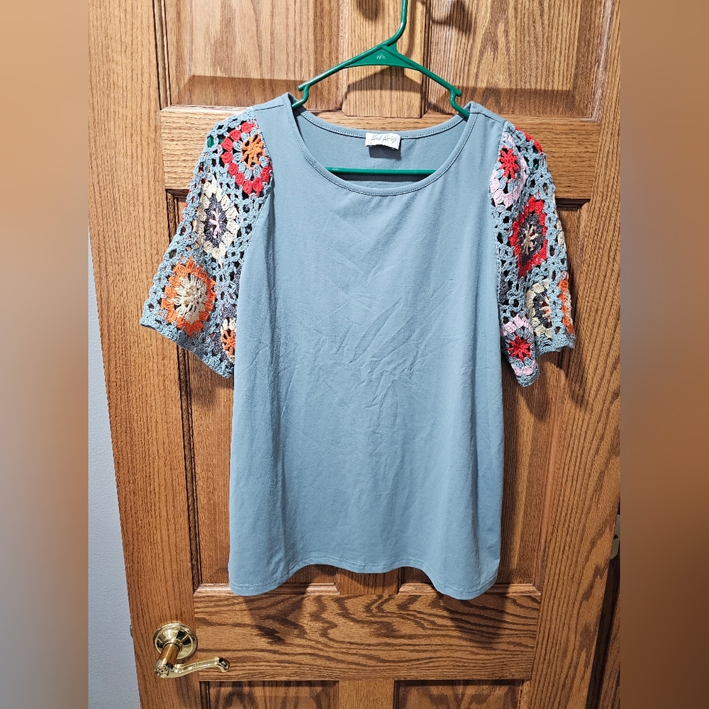 Elegant Crochet Sleeve Top in Blue